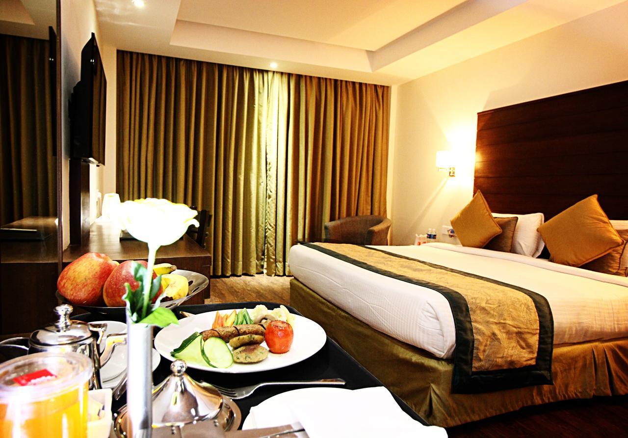 Aravali Clarks Inn Alwar Zewnętrze zdjęcie